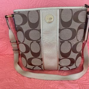 Coach Cross Body Purse Tan and Gold